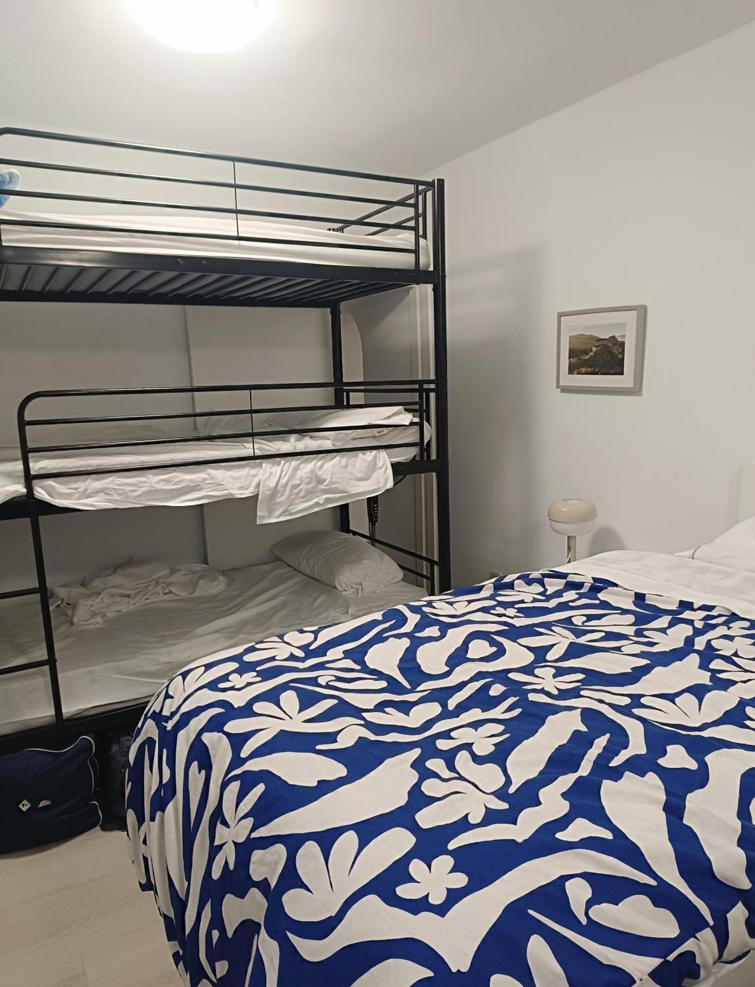 Hostel Latimoamericano Masculino マドリード エクステリア 写真